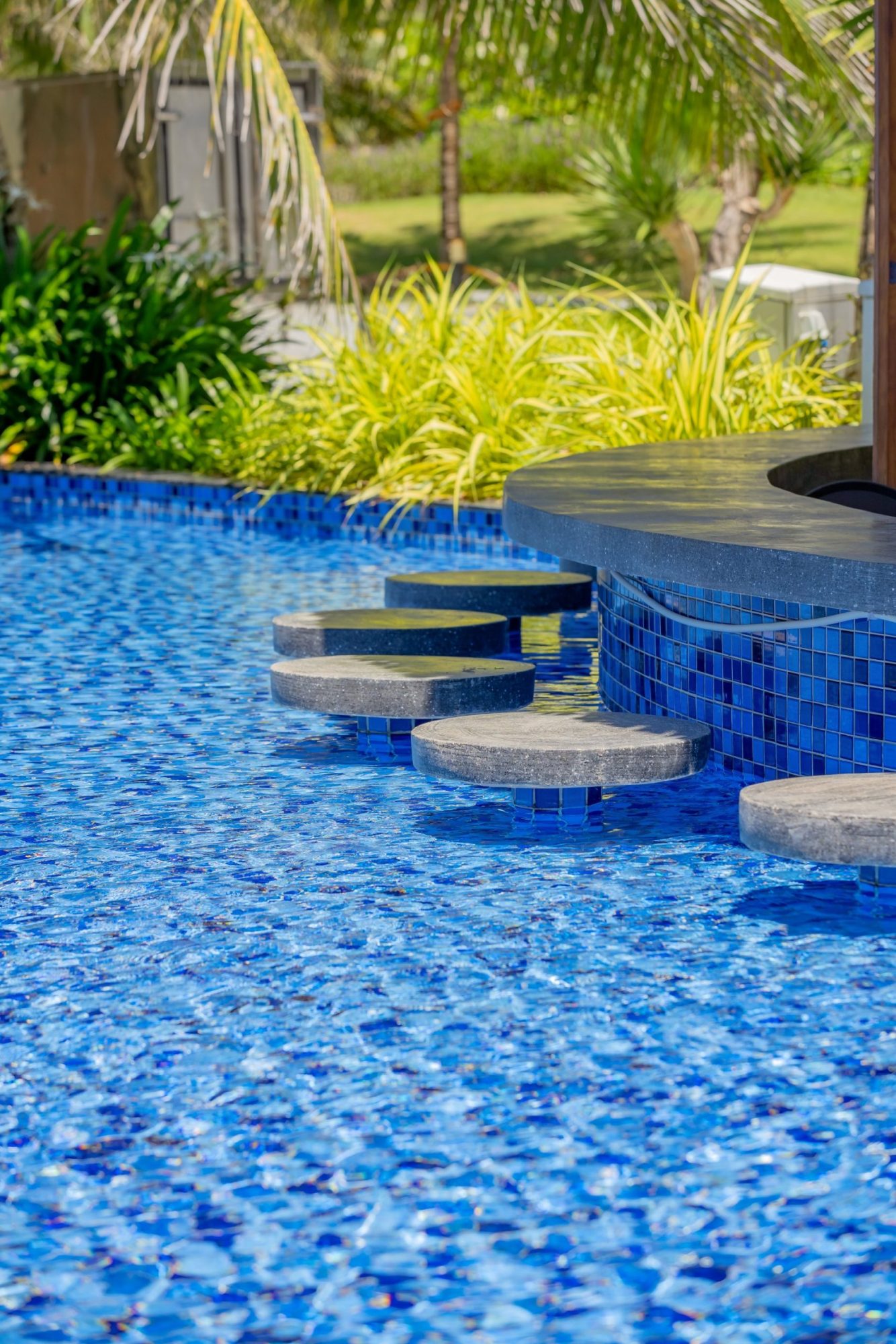 Kn Pool 55