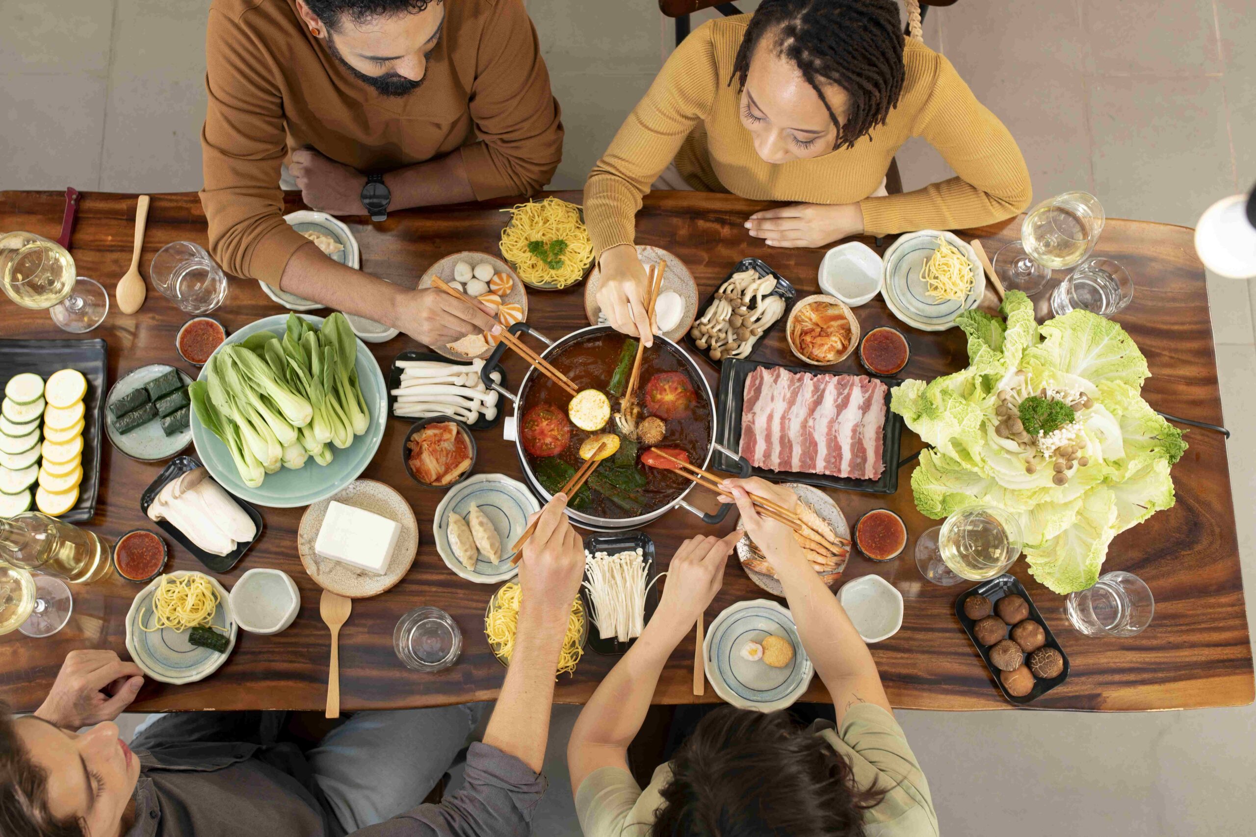 Group Friends Dining Out (1)